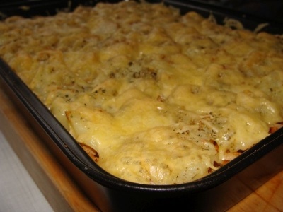 Запеканка с капустой, фаршем и картофелем