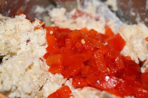 Запеченный красный перец с сыром