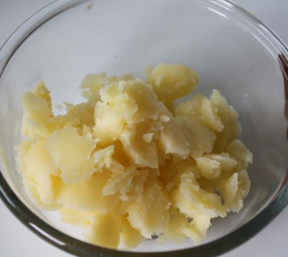 Картофель, фаршированный сыром