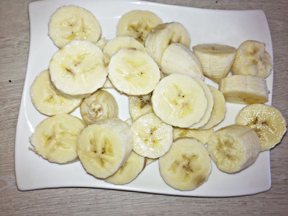 Молочный коктейль с дыней и бананом