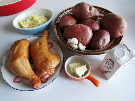 Картофельная запеканка с копченой курицей