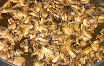 Печеночный торт с грибами