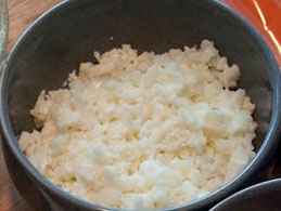 Салат с красной рыбой слоями