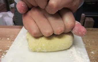 Суп с курицей и домашней лапшой
