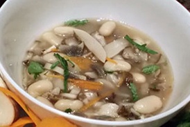 Суп с фасолью и грибами