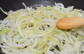 Картофельная запеканка с яйцом