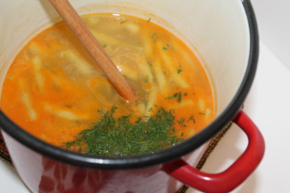 Суп из стручковой фасоли со сметаной