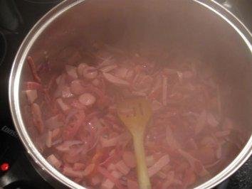 Солянка мясная