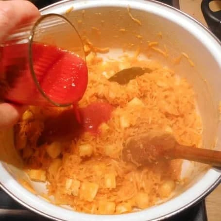 Рыба по-гречески с ананасом