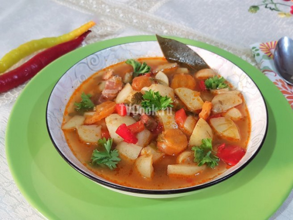 Летний суп с мясом