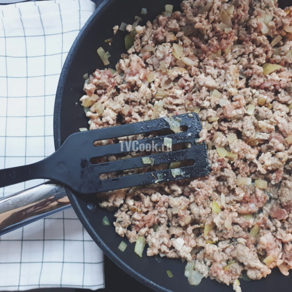 Запеканка с фаршем и картофелем