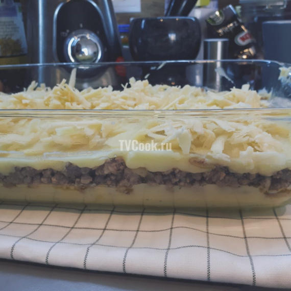 Запеканка с фаршем и картофелем