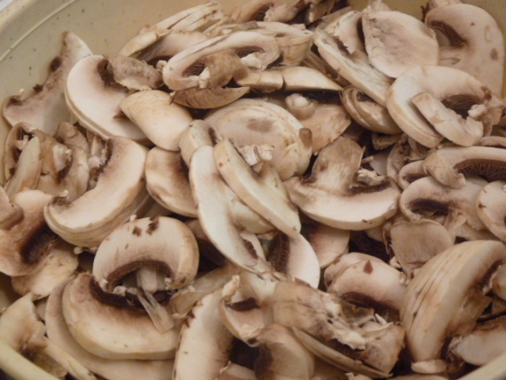 Тушеная картошка с капустой и грибами