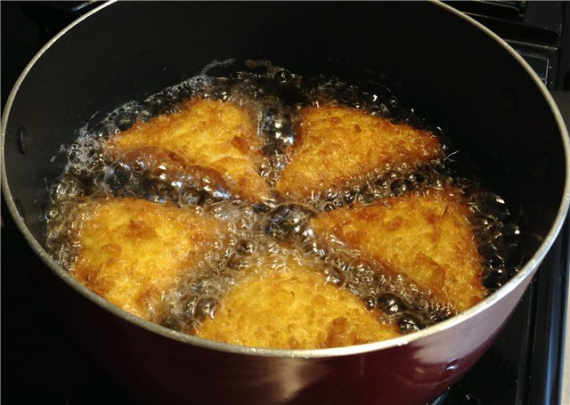 Блины с мясом и грибами в панировке