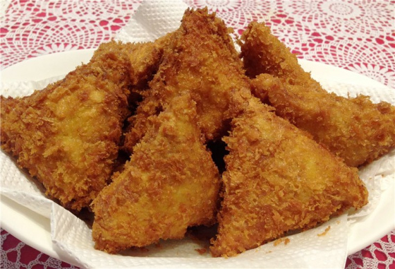 Блины с мясом и грибами в панировке