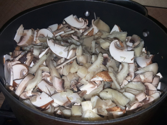 Соус из грибов со сметаной