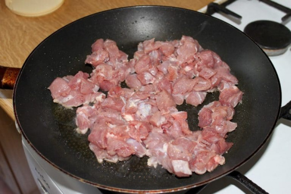 Гуляш с лисичками