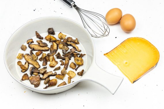 Запеченный омлет с грибами