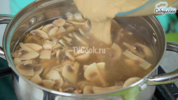 Как приготовить Грибной крем суп со сливками из шампиньонов рецепт пошагово