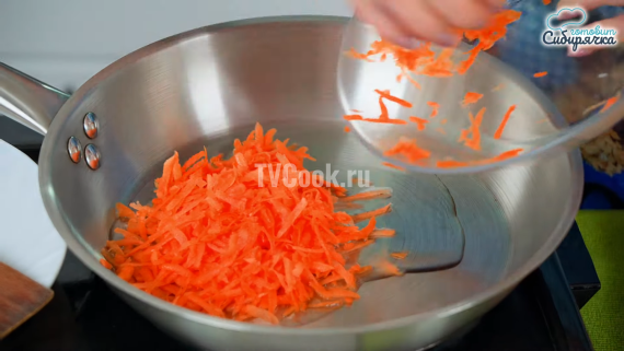 Тушеная капуста с морковью и репчатым луком