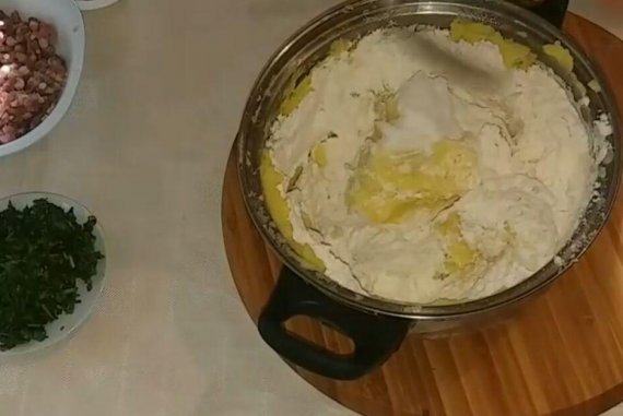 Картофельные зразы с фаршем и зеленью