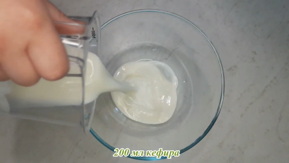 Пышные лепешеки на кефире в сковороде