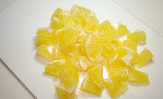 Салат Черная курица с черносливом