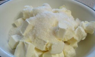 Классический яблочный пирог с корицей