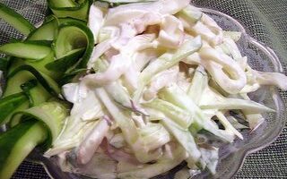 Салат из кальмаров и свежих огурцов