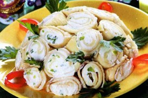 Салат «Сказка» с блинами
