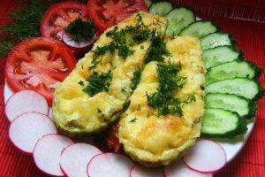 Кабачки фаршированные грибами и рисом