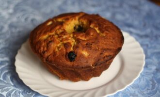 Кексы с изюмом по классическому рецепту