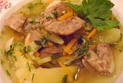 Печень с овощами: традиционный рецепт с куриной печенью