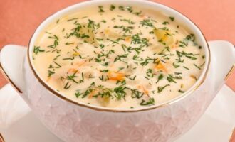 Сырный суп с курицей и овощами