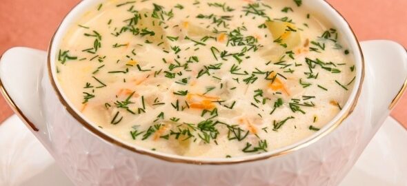 Сырный суп с курицей и овощами