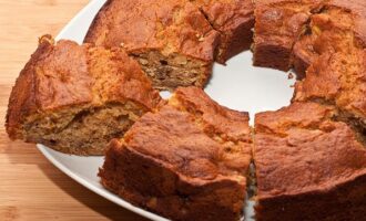 Рецепт бананового кекса с грецкими орехами