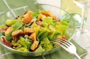 Простой Салат Цезарь с курицей
