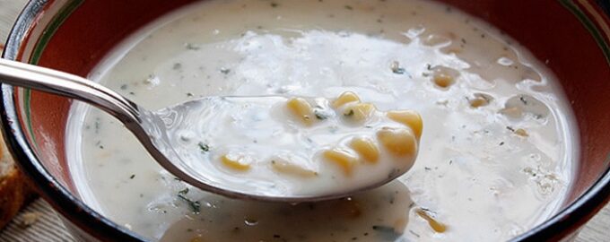 Кукурузный суп с плавленым сыром