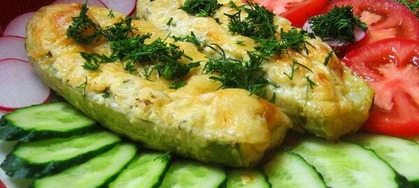 Фаршированные кабачки с овощами в аэрогриле: рецепт и советы