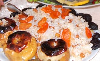 Плов 'Арарат' с фруктами и орехами