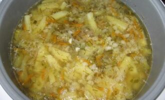Рассольник с перловкой: Подробный рецепт