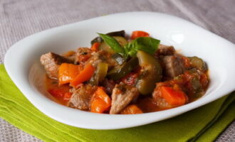 Рагу из свинины с овощами