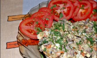 Рецепт салата из печени говядины с морковью и яйцами