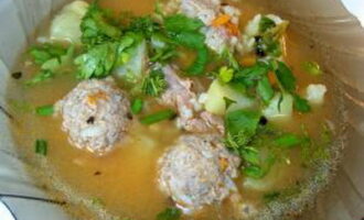 Шулюм из утки: Классический рецепт с овощами