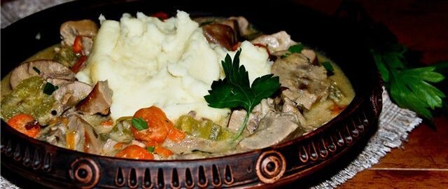 Рецепт тушенных свиных почек с овощами