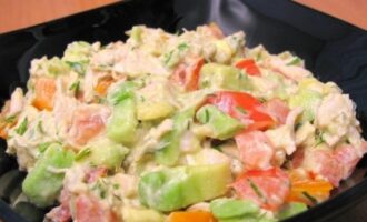 Рецепт салата «Свежесть» с овощами и легким соусом