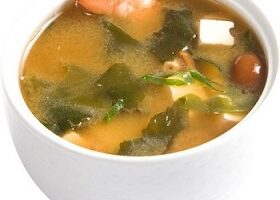 Мисо-суп с креветками и тофу