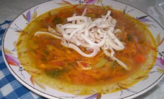 Суп с кальмарами