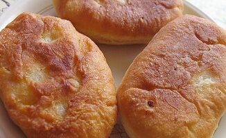 Жареные пирожки с картошкой
