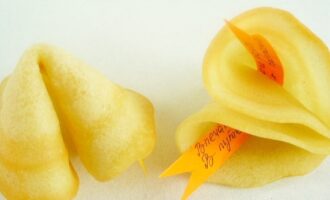 Китайское печенье с предсказаниями